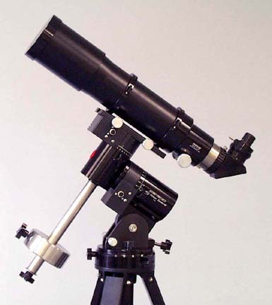 Astro-Physics 105 Traveler Telescope with optional Maxbright Diagonal, eyepiece, on optional Model 400 GTO mount (185,898 bytes)