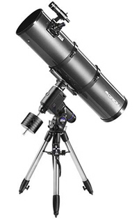 Atlas™ Equatorial Mount showing adjustable Aluminum Field Tripod (23,358 bytes).