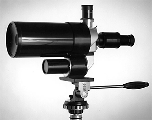 Questar Birder Telescope with optional stand and Image Erecting Prism (51,771 bytes)