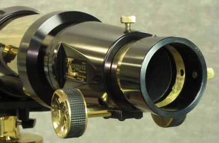 TeleVue 101 Renaissance Apo Telescope focuser (56,005 bytes)