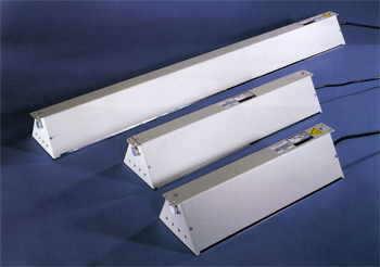 UVP Bench Lamps 15, 20 and 40 watt models (49,919 bytes)