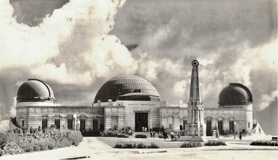 Griffith Observatory, before 1940, from postcard of mid 1940 (36,282 bytes)
